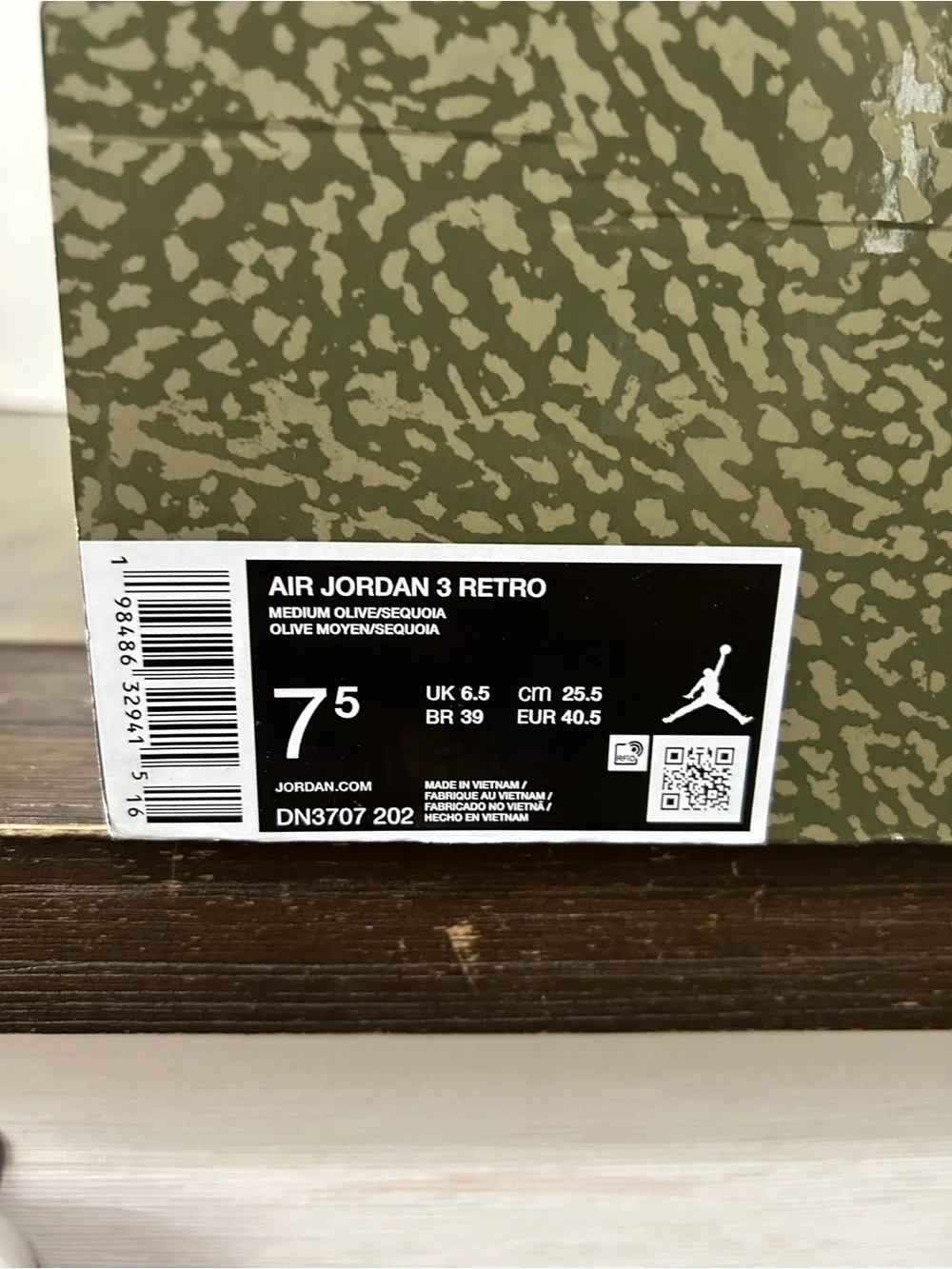 Jordan 3 Retro ‘Family Affair’